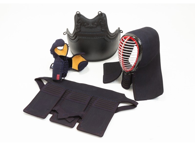 Red Label Evolution Bōgu Set